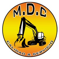 Transporte de maquinaria, camiones y personal de trabajo.